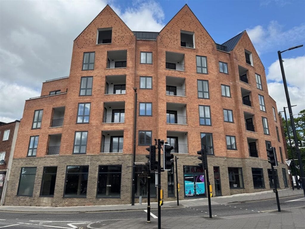 141-147 High Street, Brentwood